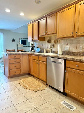 6117 Porterfield Drive, Evansville, IN 47711