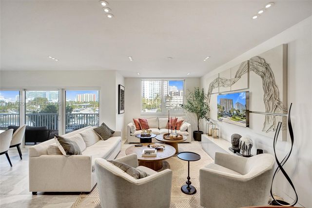 300 Bayview Dr 205, Sunny Isles Beach, FL 33160