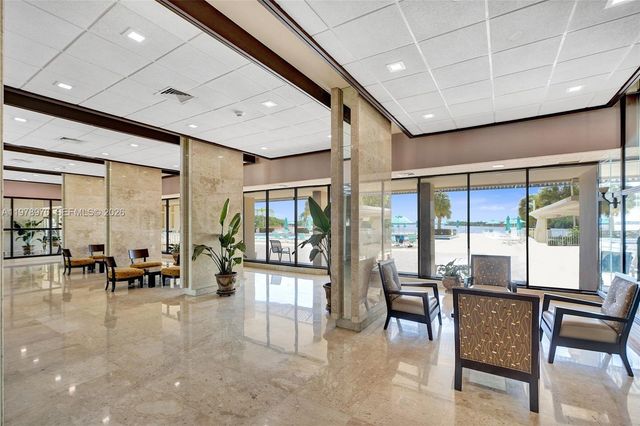 300 Bayview Dr 205, Sunny Isles Beach, FL 33160
