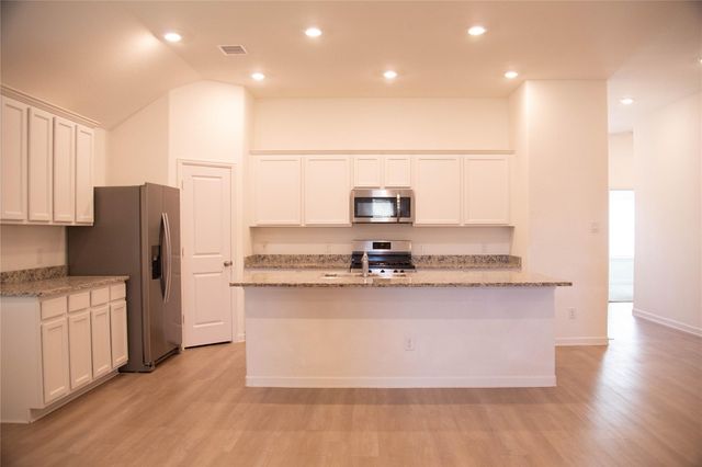 3342 Driftwood Meadow Lane, Richmond, TX 77406