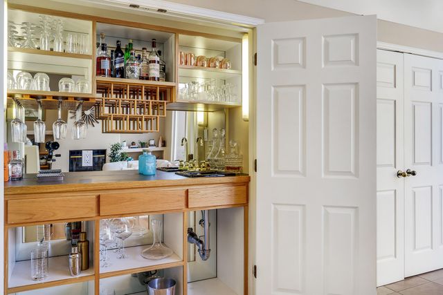 1815 Princeton Drive NE, Albuquerque, NM 87106