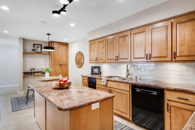 1815 Princeton Drive NE, Albuquerque, NM 87106