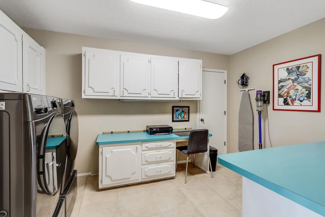 1815 Princeton Drive NE, Albuquerque, NM 87106