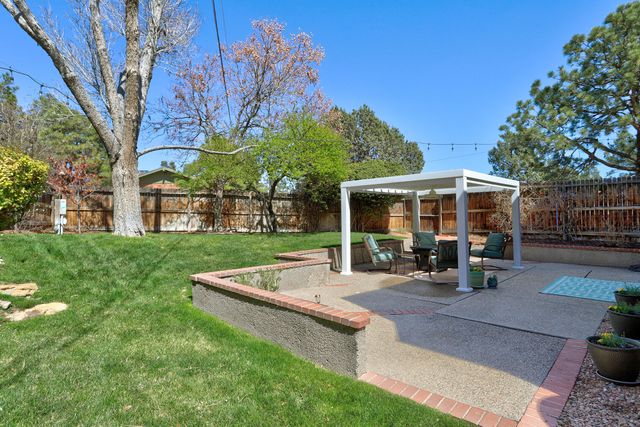 1815 Princeton Drive NE, Albuquerque, NM 87106