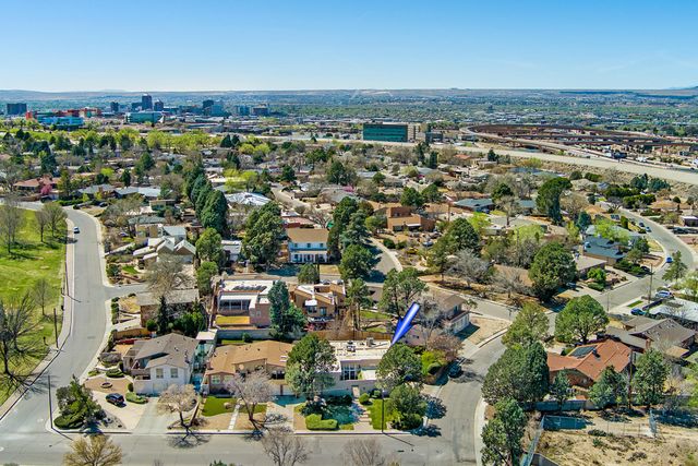 1815 Princeton Drive NE, Albuquerque, NM 87106