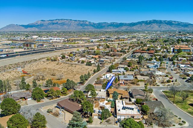1815 Princeton Drive NE, Albuquerque, NM 87106