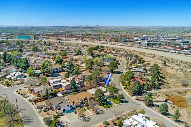 1815 Princeton Drive NE, Albuquerque, NM 87106