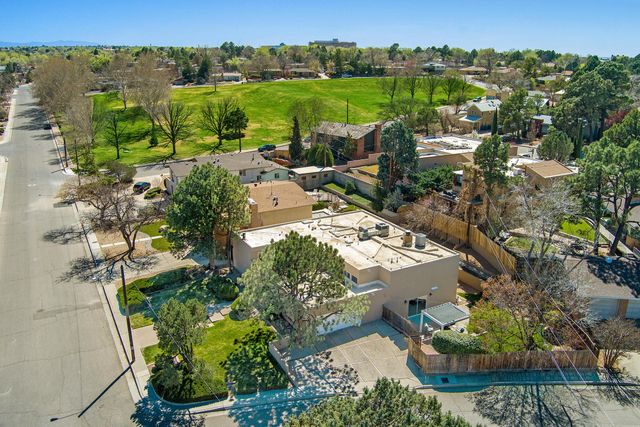 1815 Princeton Drive NE, Albuquerque, NM 87106