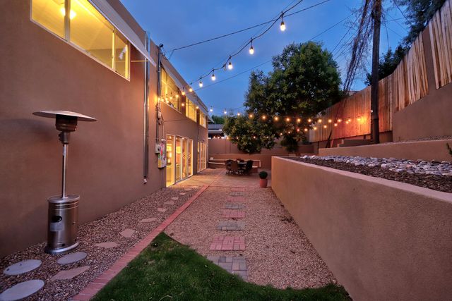 1815 Princeton Drive NE, Albuquerque, NM 87106