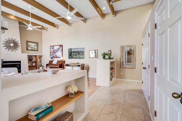 1815 Princeton Drive NE, Albuquerque, NM 87106