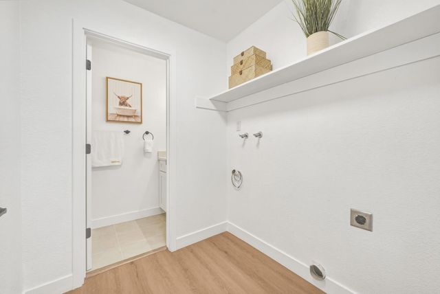 3600 Green Acre Road, Oakland, CA 94619
