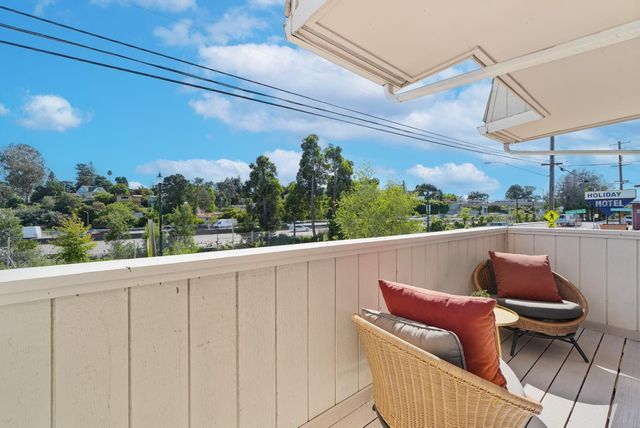 3600 Green Acre Road, Oakland, CA 94619