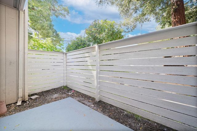 3600 Green Acre Road, Oakland, CA 94619