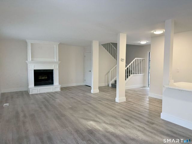 40 Montoya Drive 40, Branford, CT 06405