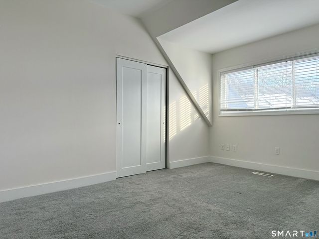 40 Montoya Drive 40, Branford, CT 06405