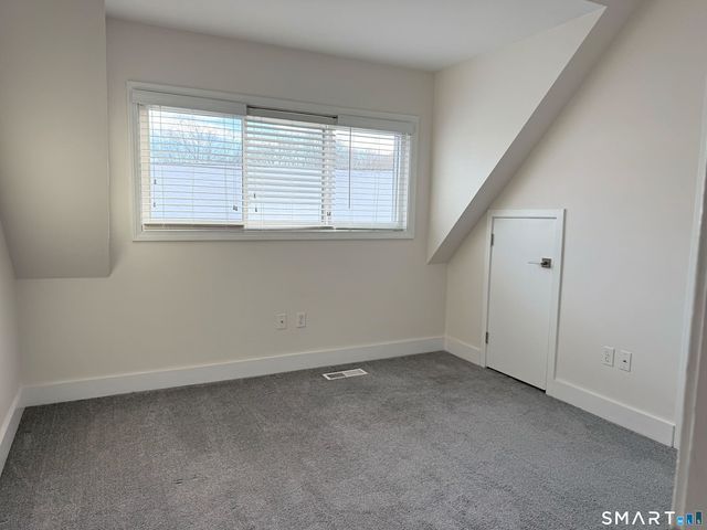 40 Montoya Drive 40, Branford, CT 06405