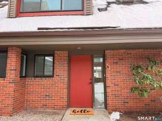 40 Montoya Drive 40, Branford, CT 06405