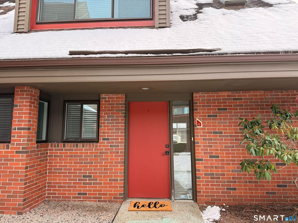 40 Montoya Drive 40, Branford, CT 06405