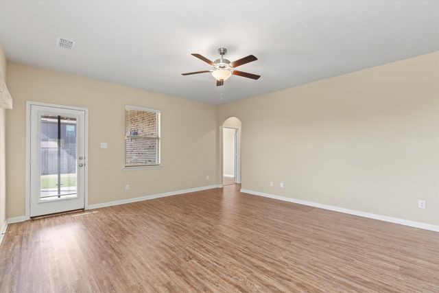 132 Bowen Street, Anna, TX 75409