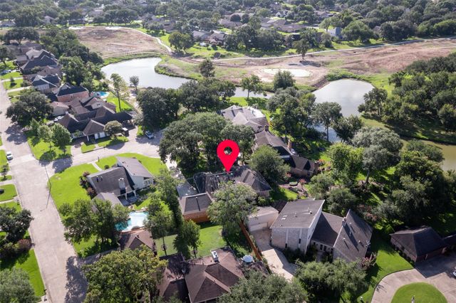 3506 Crosscreek Court, Missouri City, TX 77459