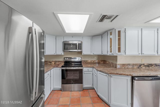 9070 E Kayenta Drive, Tucson, AZ 85749