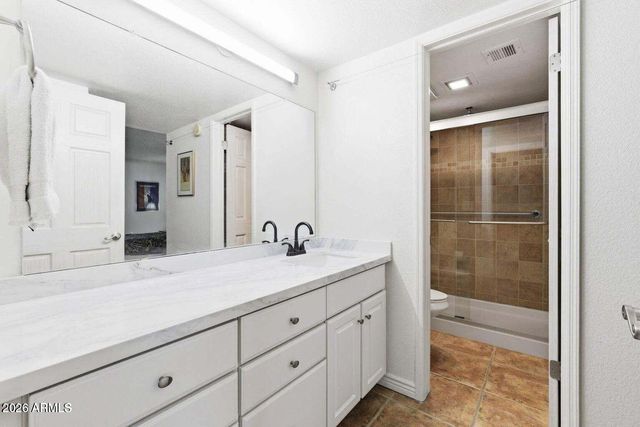 10444 N 69TH Street 210, Paradise Valley, AZ 85253