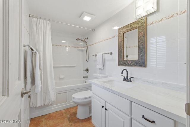 10444 N 69TH Street 210, Paradise Valley, AZ 85253