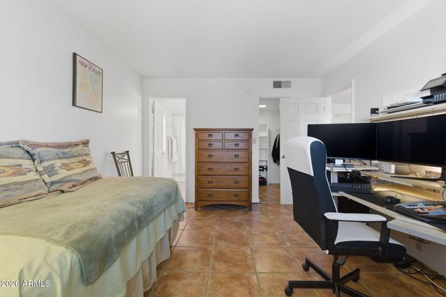 10444 N 69TH Street 210, Paradise Valley, AZ 85253