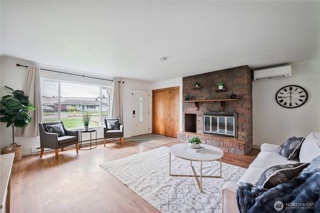 8 Terry Court, Longview, WA 98632