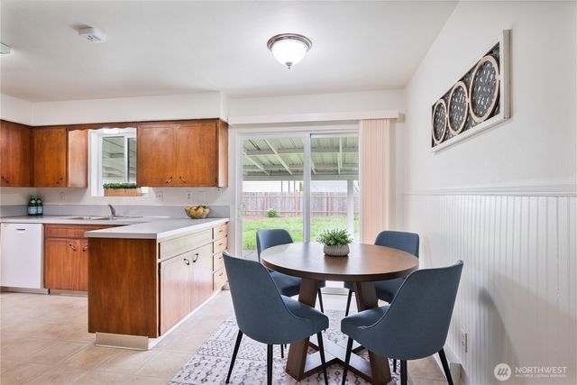 8 Terry Court, Longview, WA 98632