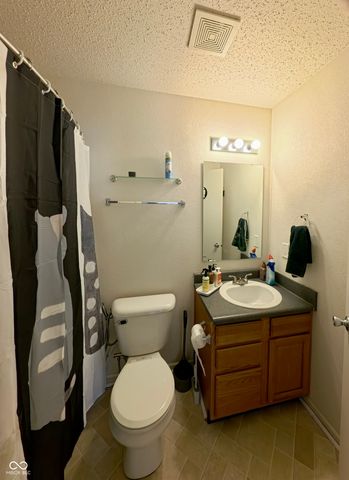 921 Westpointe Drive, Shelbyville, IN 46176