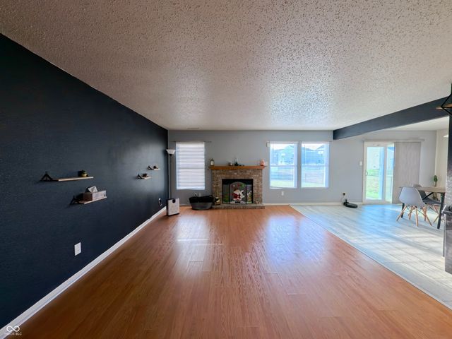 921 Westpointe Drive, Shelbyville, IN 46176