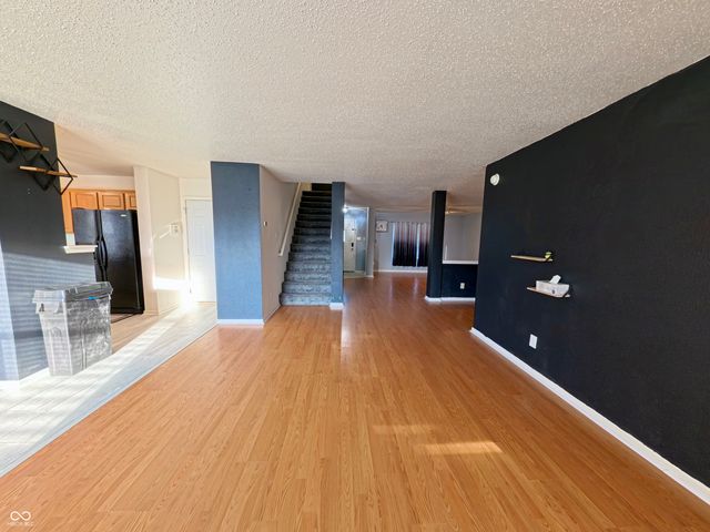 921 Westpointe Drive, Shelbyville, IN 46176