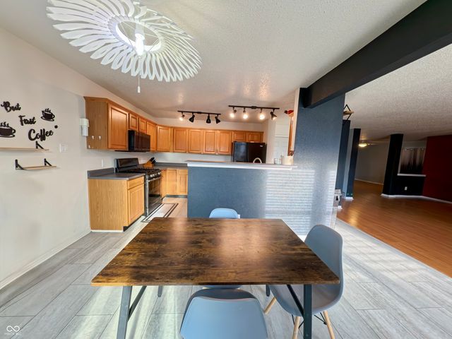 921 Westpointe Drive, Shelbyville, IN 46176