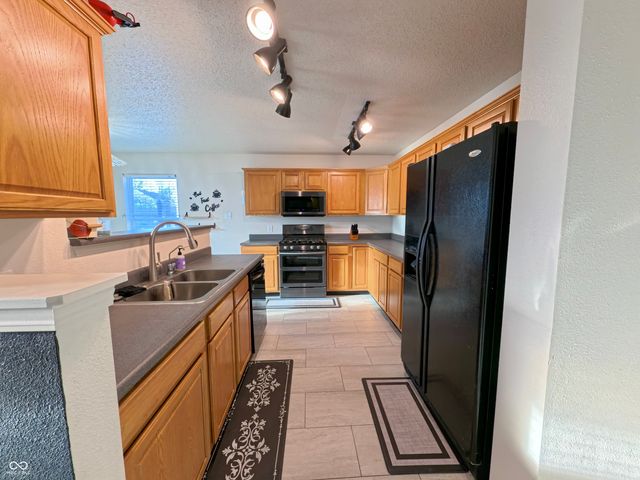 921 Westpointe Drive, Shelbyville, IN 46176