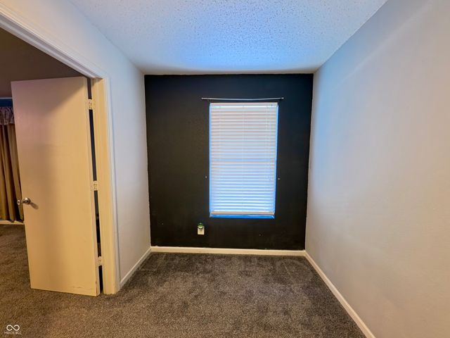 921 Westpointe Drive, Shelbyville, IN 46176