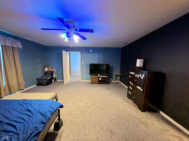 921 Westpointe Drive, Shelbyville, IN 46176