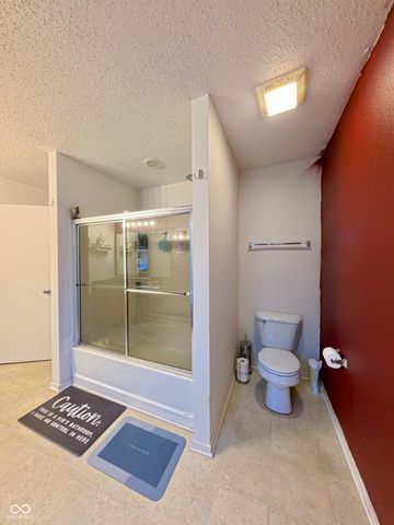 921 Westpointe Drive, Shelbyville, IN 46176