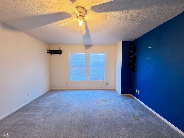 921 Westpointe Drive, Shelbyville, IN 46176