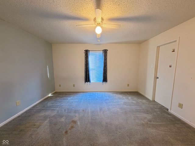 921 Westpointe Drive, Shelbyville, IN 46176