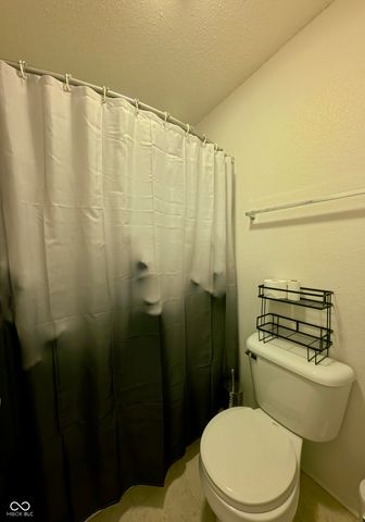 921 Westpointe Drive, Shelbyville, IN 46176