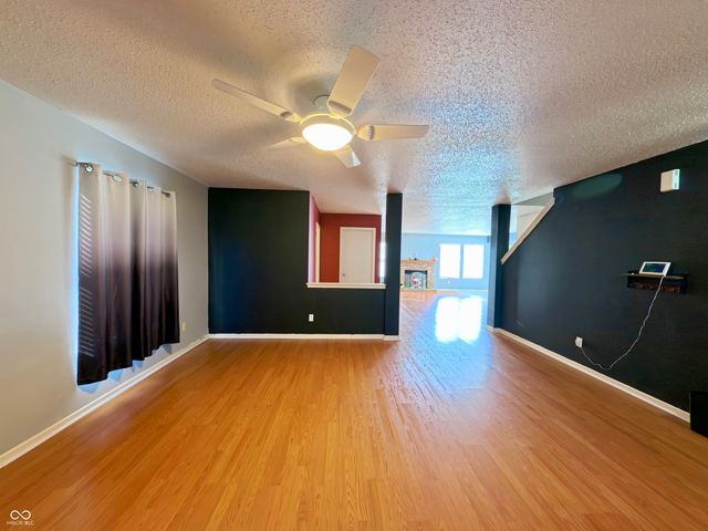 921 Westpointe Drive, Shelbyville, IN 46176