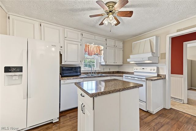852 Eastwood Avenue, Tallmadge, OH 44278