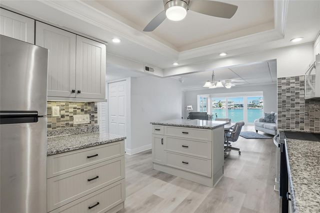 868 BAYWAY BOULEVARD 101, Clearwater Beach, FL 33767