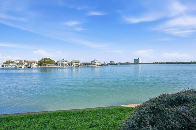 868 BAYWAY BOULEVARD 101, Clearwater Beach, FL 33767