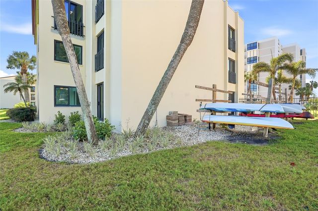 868 BAYWAY BOULEVARD 101, Clearwater Beach, FL 33767