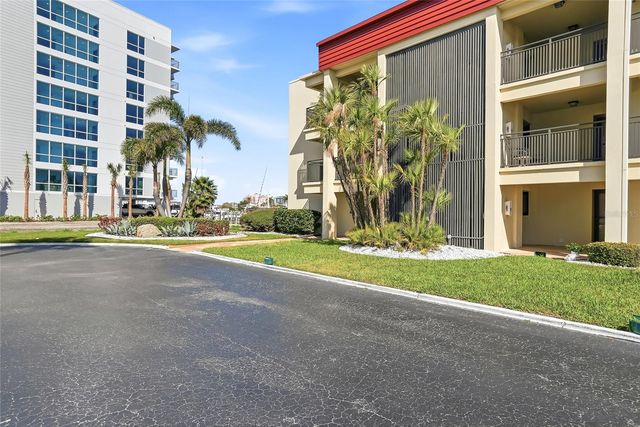 868 BAYWAY BOULEVARD 101, Clearwater Beach, FL 33767