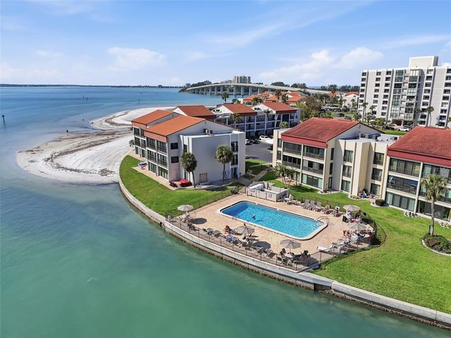 868 BAYWAY BOULEVARD 101, Clearwater Beach, FL 33767