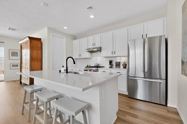 1318 Vallecito Court NW, Los Lunas, NM 87031
