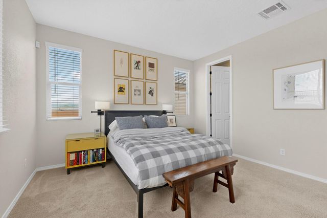 1318 Vallecito Court NW, Los Lunas, NM 87031